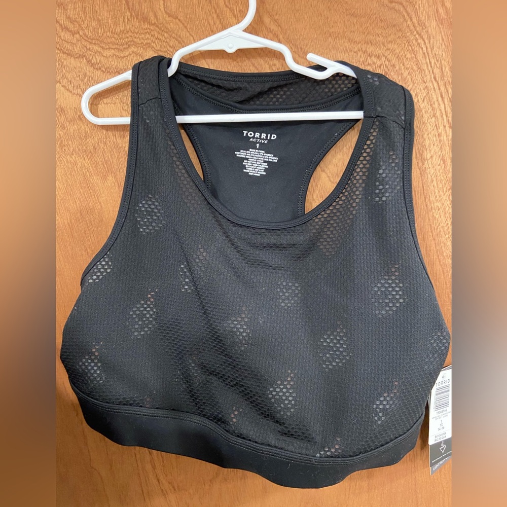 Torrid sports bra size 1 skull mesh NWT